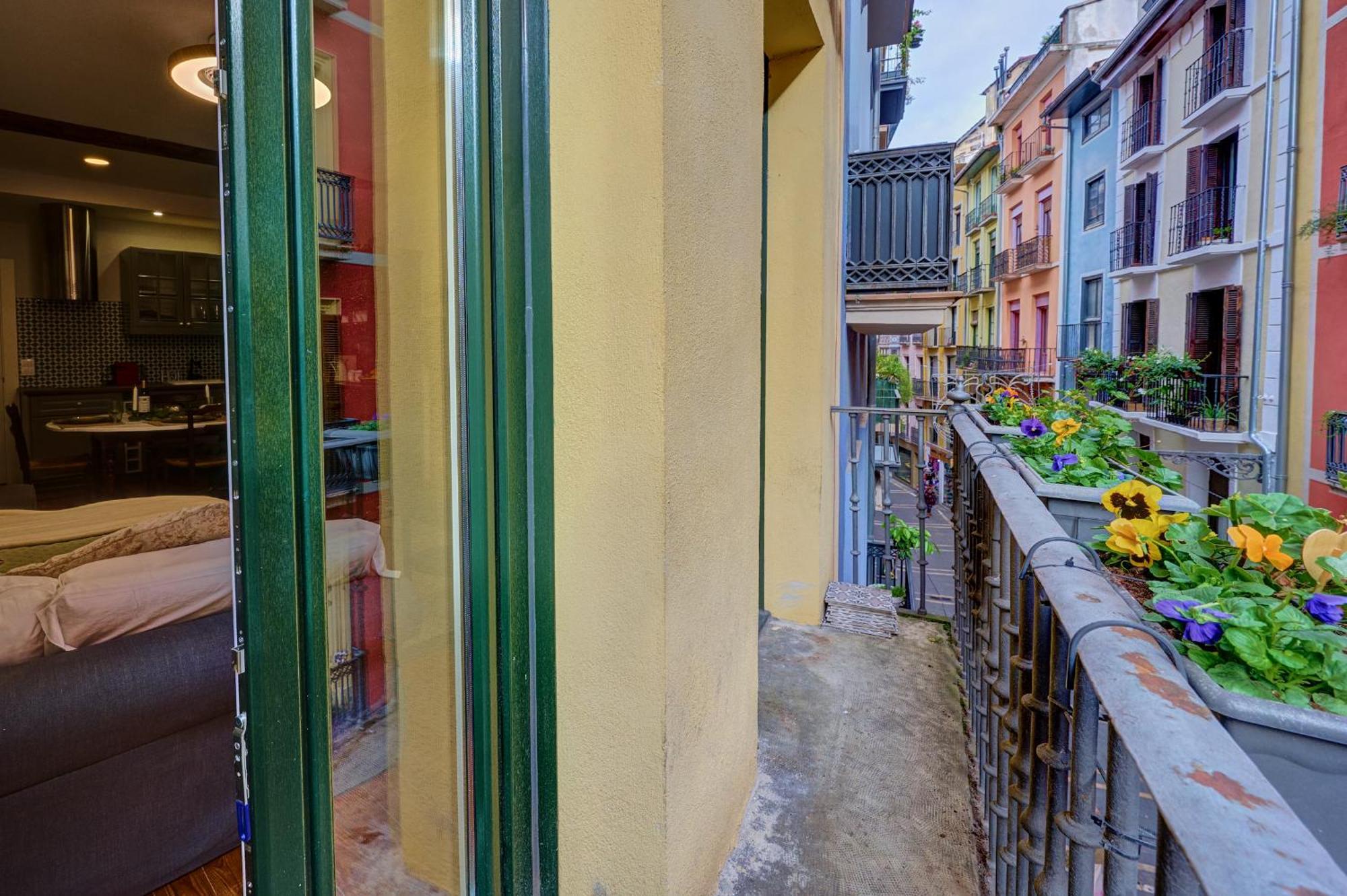 Heart Of Pamplona Apartments IV By Clabao Dış mekan fotoğraf